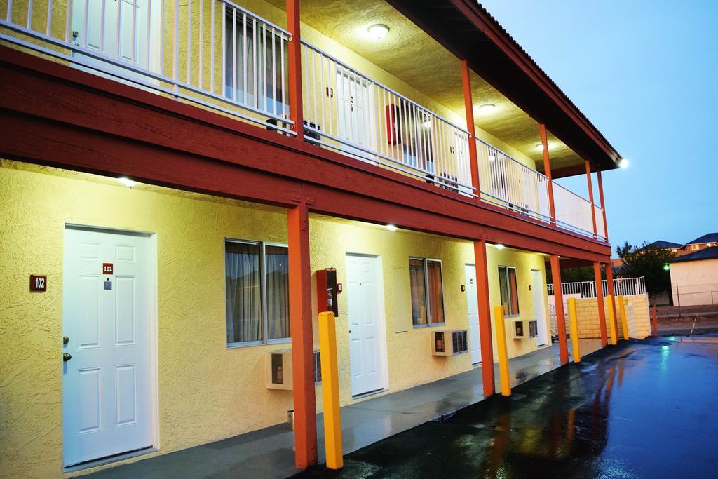Mojave Inn فيكتورفيل المظهر الخارجي الصورة